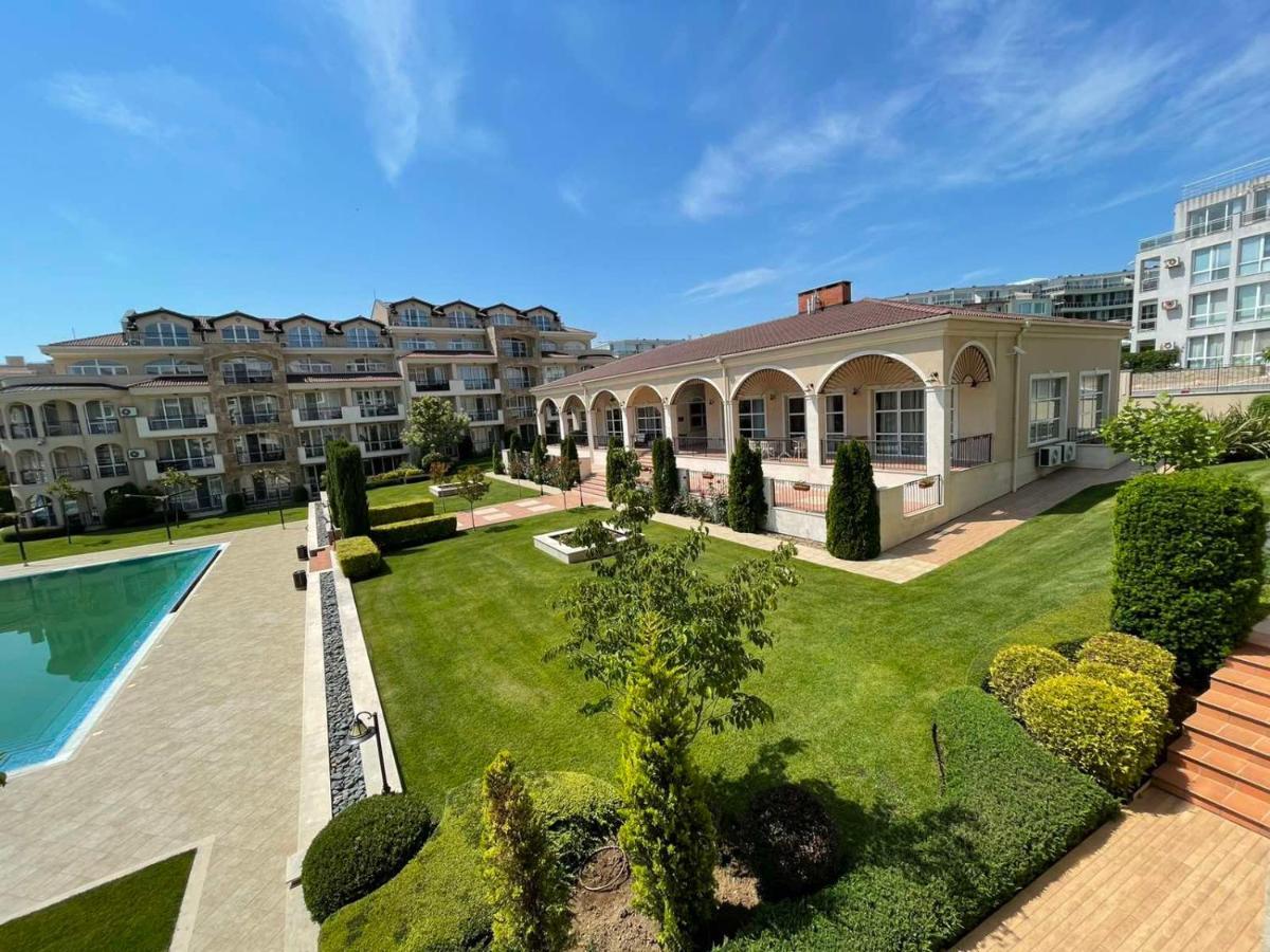 Provence Deluxe Apartment In Atia Resort Černomorec Exteriér fotografie