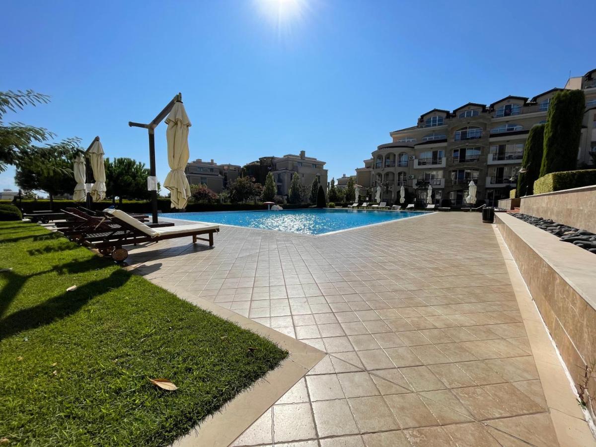 Provence Deluxe Apartment In Atia Resort Černomorec Exteriér fotografie